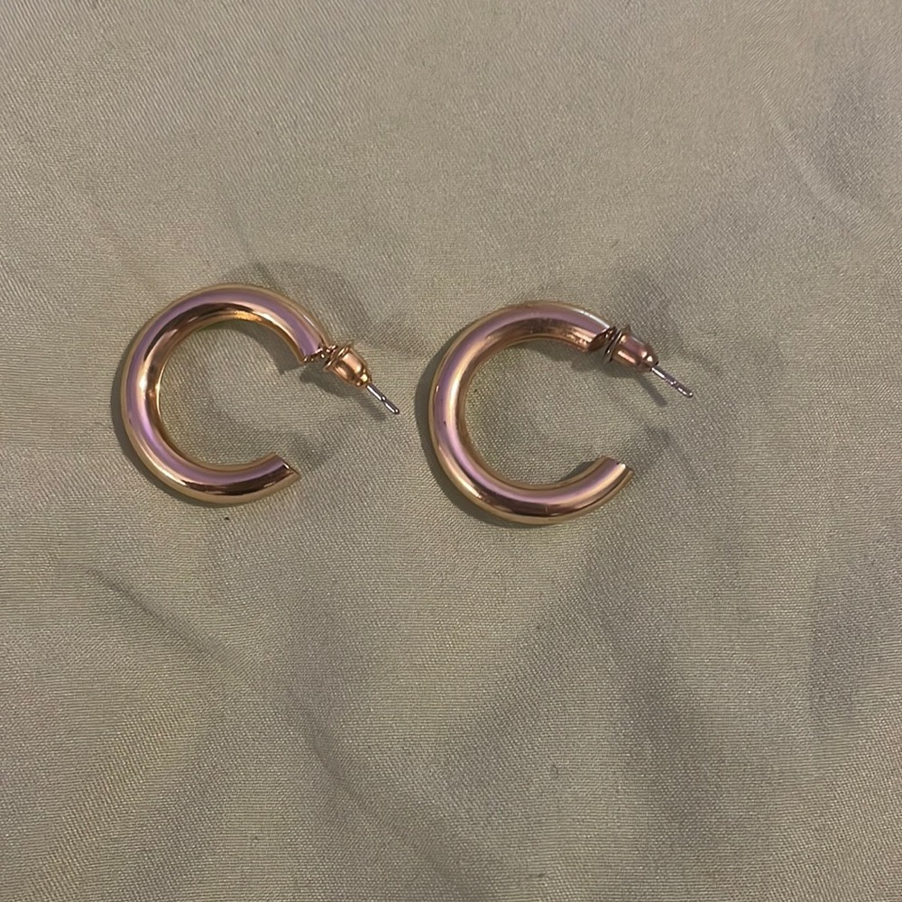 Medium gold hoop earrings